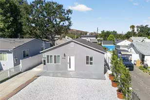 10335 Scoville Ave, Sunland, CA 91040 - Photo 4