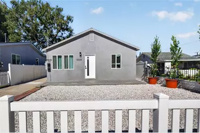 10335 Scoville Avenue, Sunland, CA 91040 - Photo 1