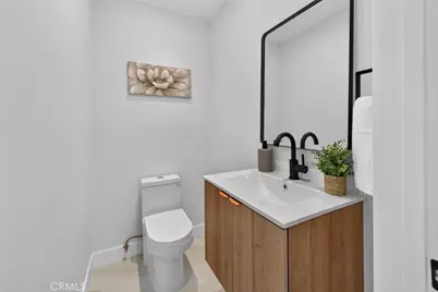 10335 -1/2 Scoville Avenue, Sunland, CA 91040 - Photo 12