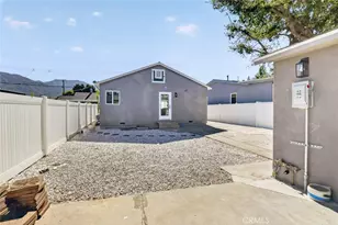 10335 Scoville Ave, Sunland, CA 91040 - Photo 48