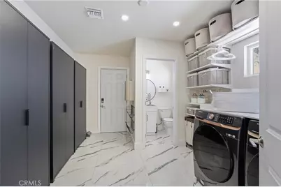 9253 White Oak Avenue, Northridge, CA 91325 - Photo 30