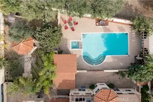 828 S Sunset Canyon, Burbank, CA 91501 - Photo 2