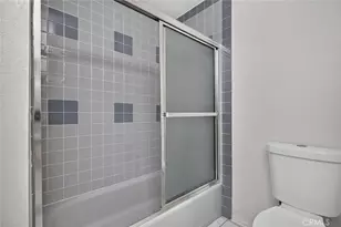 1425 Columbia Dr, Glendale, CA 91205 - Photo 22