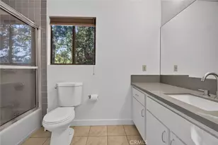 1425 Columbia Dr, Glendale, CA 91205 - Photo 30