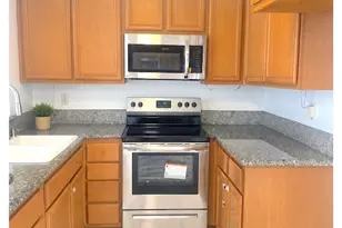 25019 Peachland Ave, Newhall, CA 91321 - Photo 4