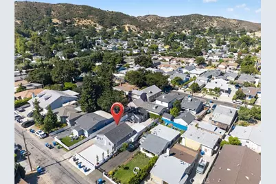 10335 -1/2 Scoville Avenue, Sunland, CA 91040 - Photo 8