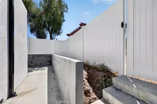 10617 Vanora Dr, Sunland, CA 91040 - Photo 40