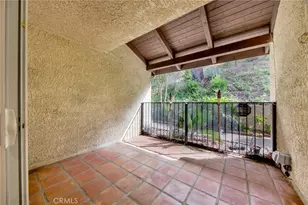 9745 Via Roma, Burbank, CA 91504 - Photo 16