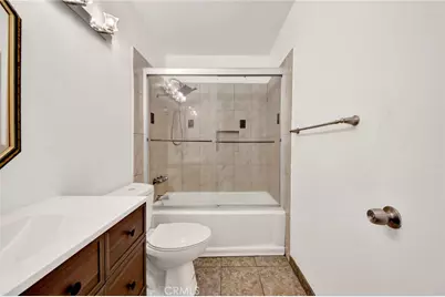 9745 Via Roma, Burbank, CA 91504 - Photo 12
