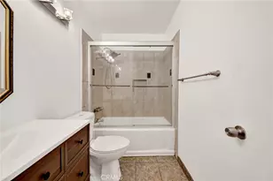 9745 Via Roma, Burbank, CA 91504 - Photo 12