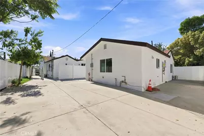 11917 Burton Street, North Hollywood, CA 91605 - Photo 30