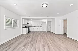 11917 Burton St, North Hollywood, CA 91605 - Photo 4