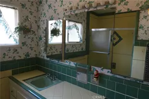 7927 Kentwood Ave, Los Angeles, CA 90045 - Photo 20