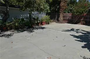 7927 Kentwood Ave, Los Angeles, CA 90045 - Photo 42