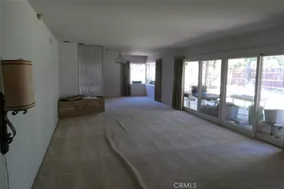 7927 Kentwood Avenue, Los Angeles, CA 90045 - Photo 30