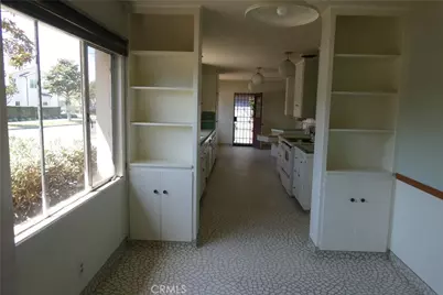 7927 Kentwood Avenue, Los Angeles, CA 90045 - Photo 34