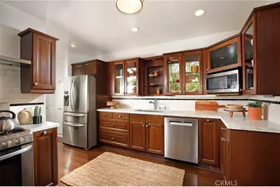 725 Pleasant View Terrace, Glendale, CA 91202 - Photo 18