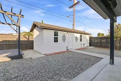 2468 Richelieu Avenue, Los Angeles, CA 90032 - Photo 38
