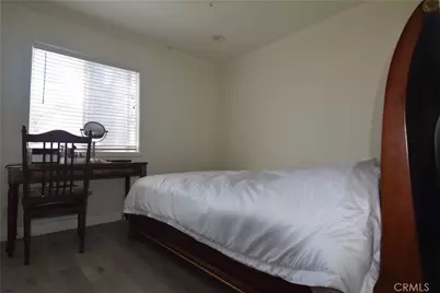 9930 Saticoy Street, Burbank, CA 91504 - Photo 6