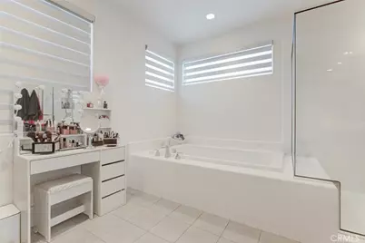 28619 Bloom, Saugus, CA 91350 - Photo 36