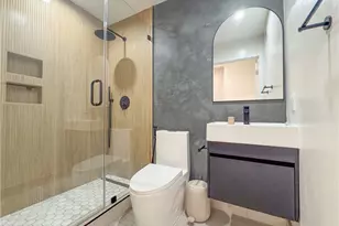 8601 Sunland Blvd, Los Angeles, CA 91352 - Photo 24