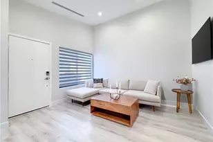 8601 Sunland Blvd, Los Angeles, CA 91352 - Photo 4