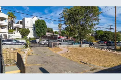 10267 Tujunga Canyon Boulevard, Tujunga, CA 91042 - Photo 12