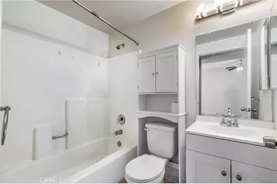 2915 Montrose Avenue #430, Glendale, CA 91214 - Photo 10