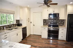 2484 Cambridge, Fullerton, CA 92835 - Photo 10