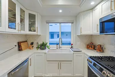 4326 Babcock #305, Studio City, CA 91604 - Photo 6