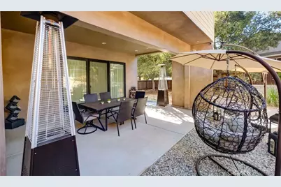 1849 Los Encinos, Glendale, CA 91208 - Photo 34