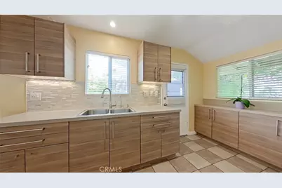 7827 Louise, Northridge, CA 91325 - Photo 8