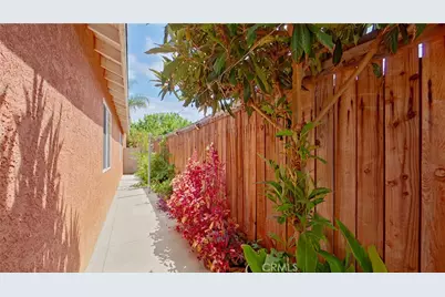 7827 Louise, Northridge, CA 91325 - Photo 52