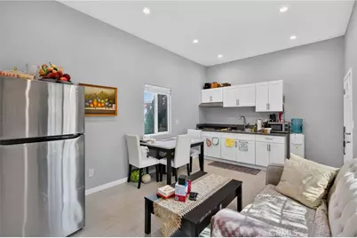 12327 Saticoy Street, North Hollywood, CA 91605 - Photo 32