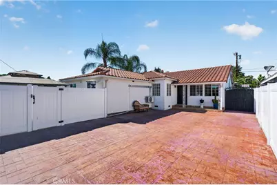12327 Saticoy Street, North Hollywood, CA 91605 - Photo 4