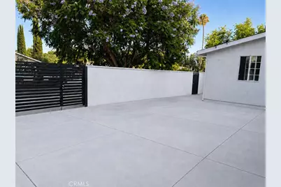 19331 Lorne St., Reseda, CA 91335 - Photo 2