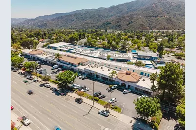 3924 Foothill Boulevard, La Crescenta, CA 91214 - Photo 2