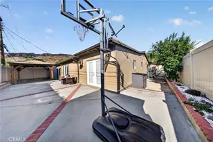 11123 Odell Ave, Sunland, CA 91040 - Photo 30