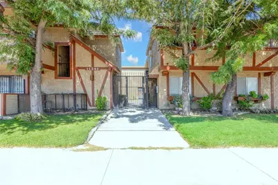 11341 Victory Boulevard, North Hollywood, CA 91606 - Photo 2