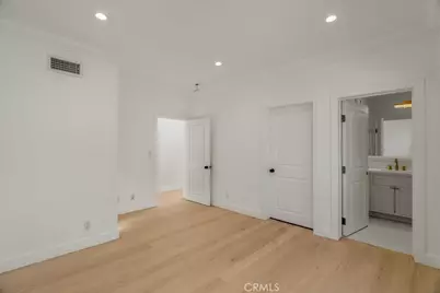 10050 Olivia Terrace, Los Angeles, CA 91352 - Photo 40