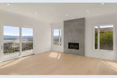 10050 Olivia Terrace, Los Angeles, CA 91352 - Photo 34