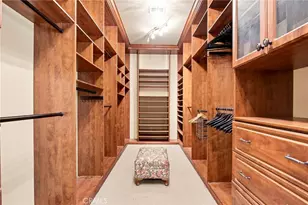 2401 Cascadia Dr, Glendale, CA 91206 - Photo 24