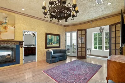 2401 Cascadia Drive, Glendale, CA 91206 - Photo 22