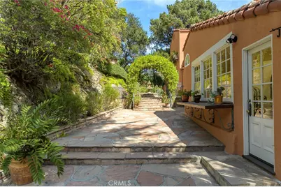 2401 Cascadia Drive, Glendale, CA 91206 - Photo 30