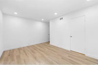 11555 Collett Ave, Granada Hills, CA 91344 - Photo 34