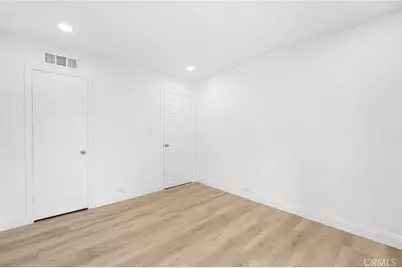 11555 Collett Ave, Granada Hills, CA 91344 - Photo 28