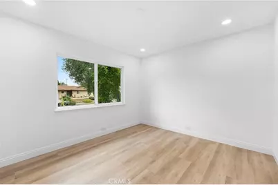 11555 Collett Ave, Granada Hills, CA 91344 - Photo 32