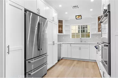 11555 Collett Ave, Granada Hills, CA 91344 - Photo 16