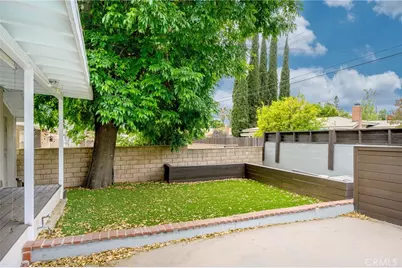 11555 Collett Ave, Granada Hills, CA 91344 - Photo 40
