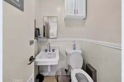 1411 W Olive Avenue #D, Burbank, CA 91506 - Photo 14